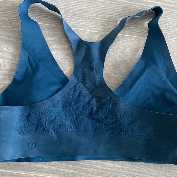 Blue padded sports bra - Picture 3 of 3